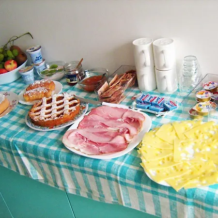 Bed and Breakfast Sirenapop Concept *